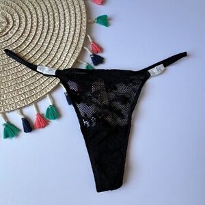 Victoria's Secret Dream Angels Twinkle Bow Lace Thong Panty Black Large NEW